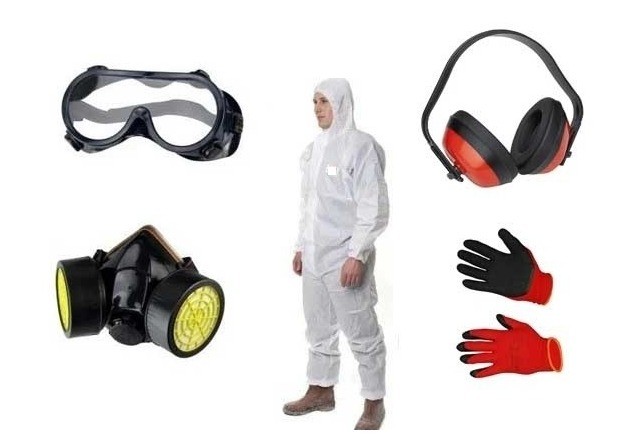 Echipament de protecție pentru atomizor: combinezon, mască cu filtru, ochelari, cască antifoane, mănuși